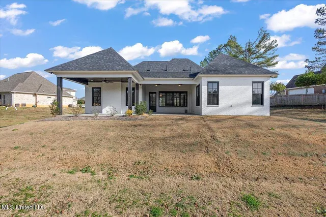 $595,000 | 111 Grand Oak Boulevard, Clinton, MS 39056