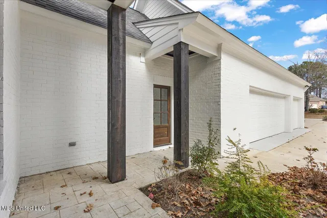 $595,000 | 111 Grand Oak Boulevard, Clinton, MS 39056