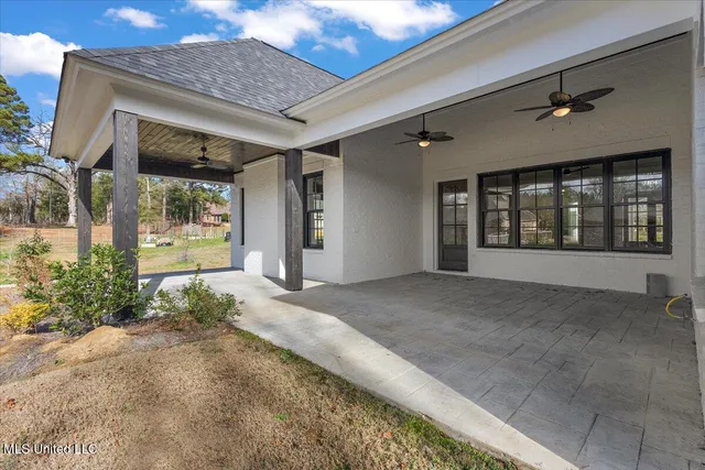 $595,000 | 111 Grand Oak Boulevard, Clinton, MS 39056