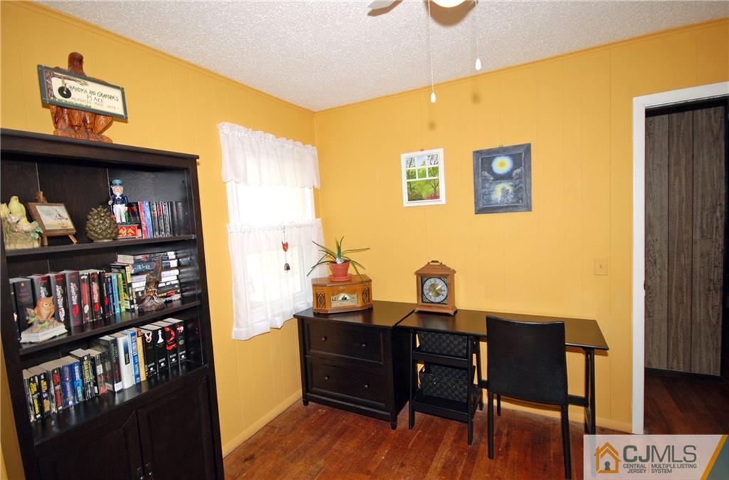 518 Decatur Avenue Middlesex, NJ 08846 - Photo 12 of 25 Gallery Image 12