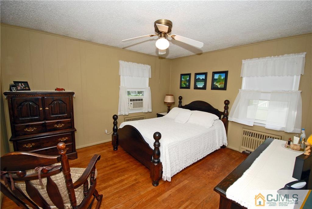 518 Decatur Avenue Middlesex, NJ 08846 - Photo 9 of 25 Gallery Image 9