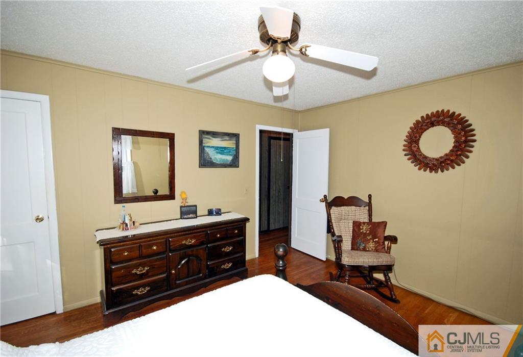 518 Decatur Avenue Middlesex, NJ 08846 - Photo 10 of 25 Gallery Image 10