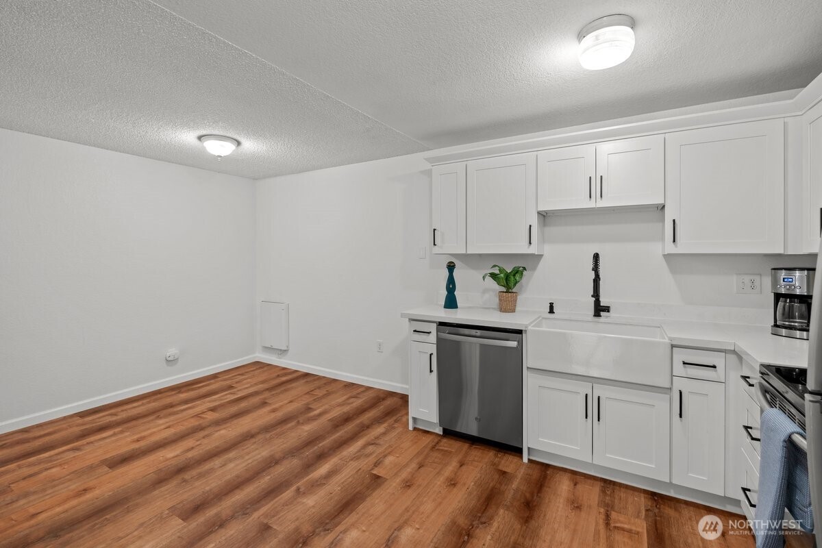 1150 Sunset Boulevard Northeast, Unit 220 Renton, WA 98056 - Photo 8 of 17