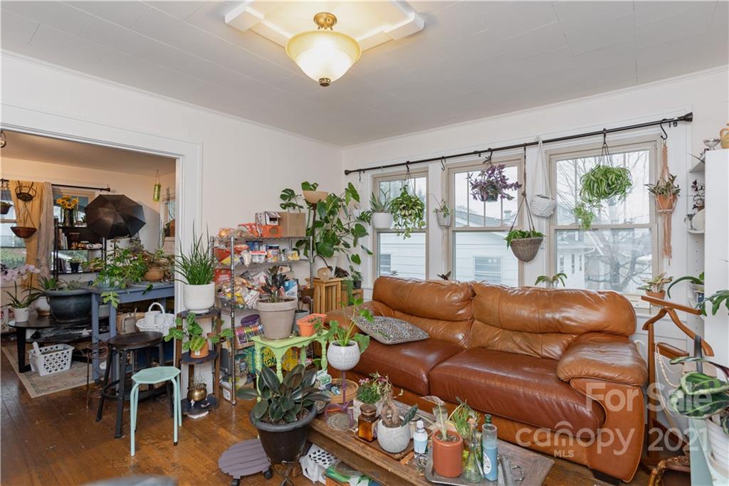 23 Ridgelawn Road Asheville, NC 28806 - Photo 5 of 30 Gallery Image 5
