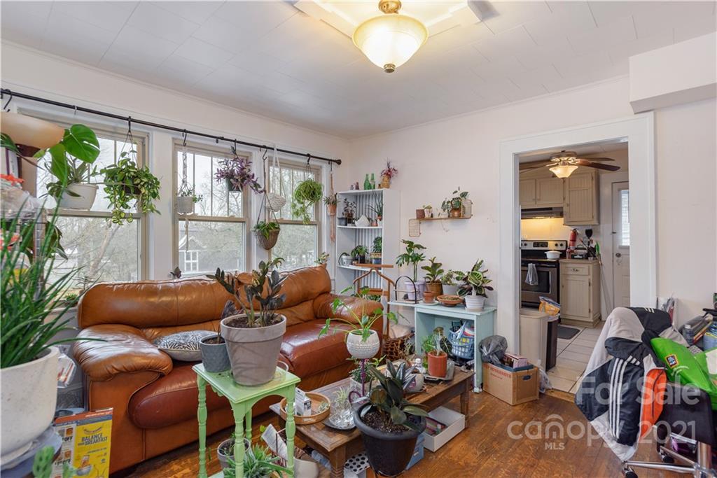 23 Ridgelawn Road Asheville, NC 28806 - Photo 6 of 30 Gallery Image 6