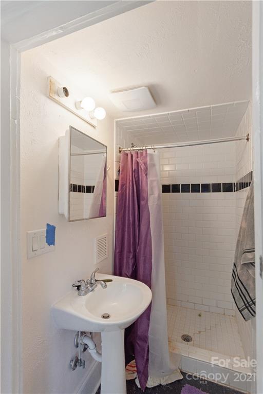 23 Ridgelawn Road Asheville, NC 28806 - Photo 9 of 30 Gallery Image 9