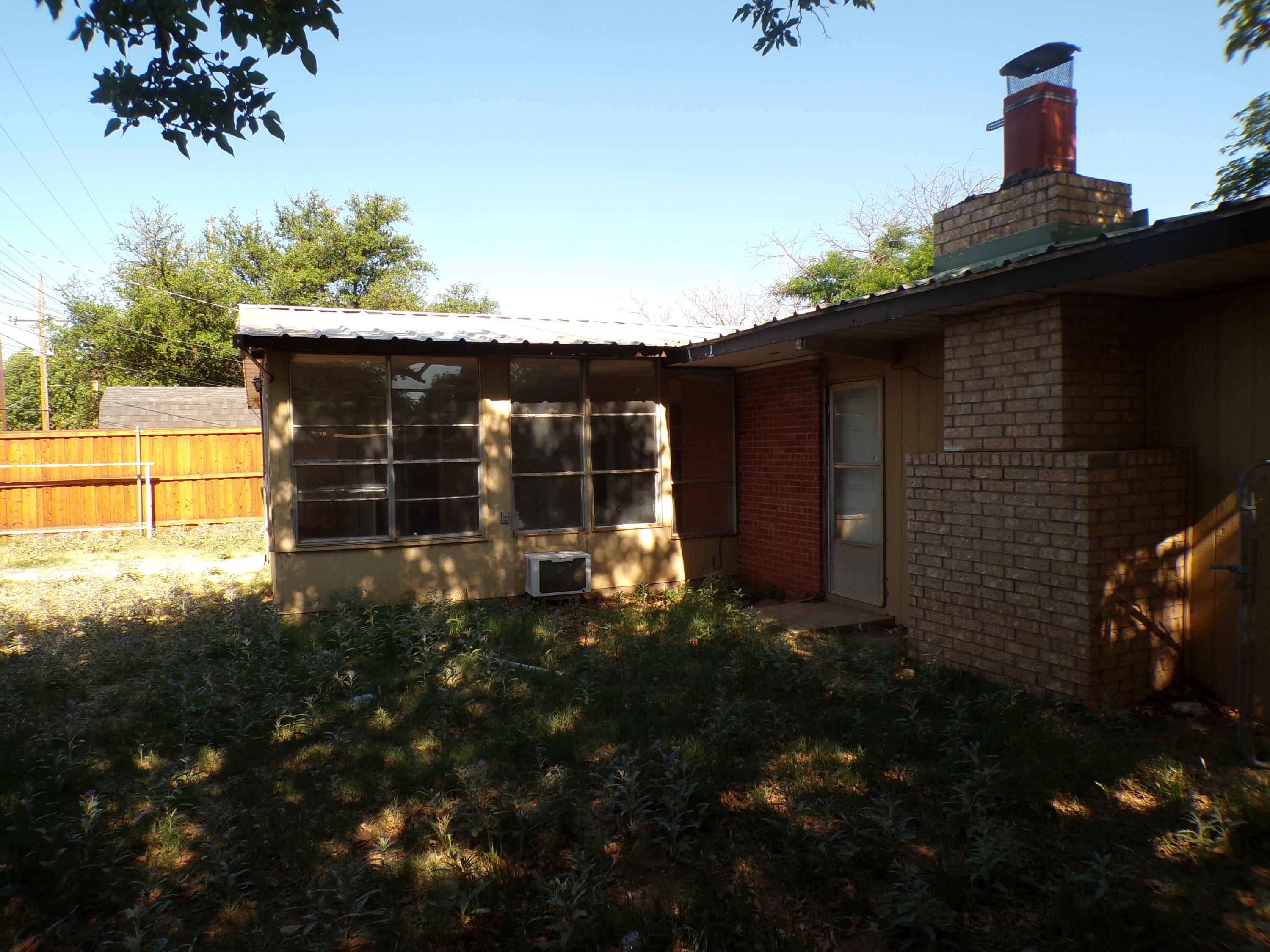 2829 66th Street Lubbock, TX 79413 - Photo 28 of 34 100_0161