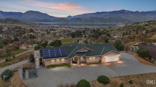 $635,000 | Undisclosed Address, Lake Isabella, CA 93240