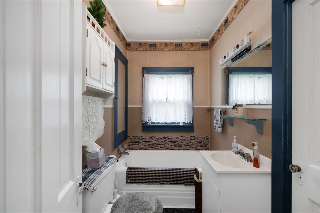 422 McCalmont Road Renfrew, PA 16053 - Photo 15 of 32