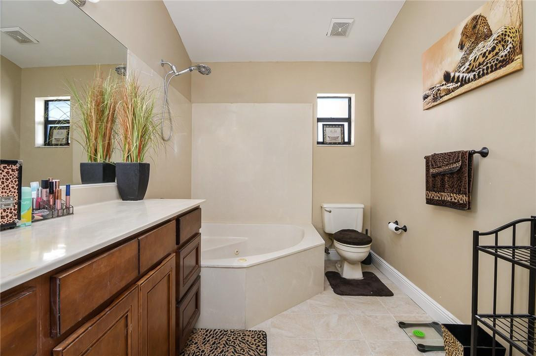 9094 Southwest 21st Court, Unit B Boca Raton, FL 33428 - Photo 9 of 14 Photo 9