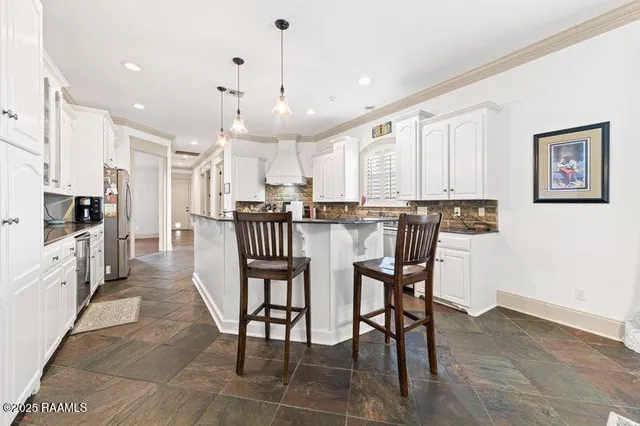 $579,000 | 104 Bridge Creek Cove, Lafayette, LA 70508