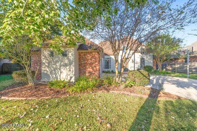 $579,000 | 104 Bridge Creek Cove, Lafayette, LA 70508