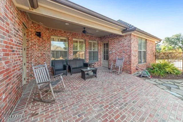$579,000 | 104 Bridge Creek Cove, Lafayette, LA 70508
