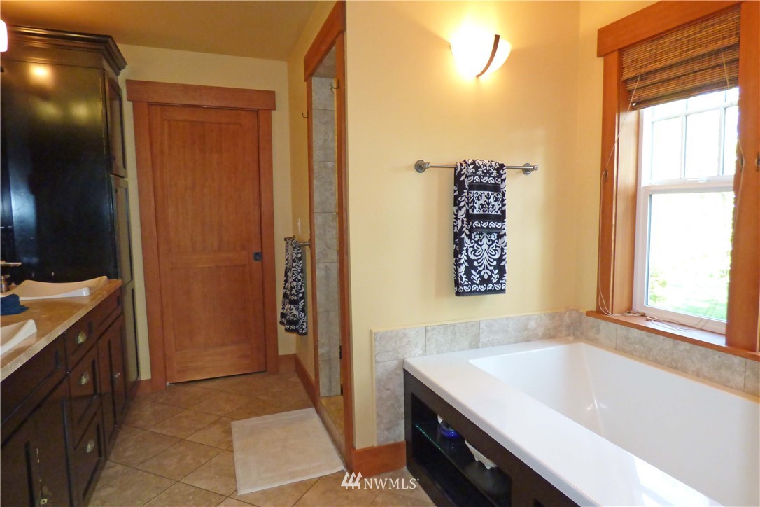 5412 Lemon Road Northeast Olympia, WA 98506 - Photo 14 of 25 Gallery Image 14