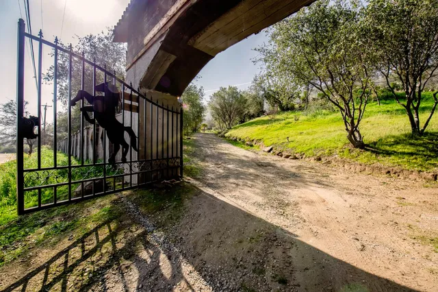 $470,000 | 37129 Pebble Lane, Squaw Valley, CA 93675