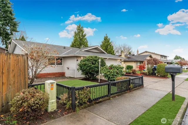 $669,000 | 2205 M Street Northeast, Unit AB, Auburn, WA 98002