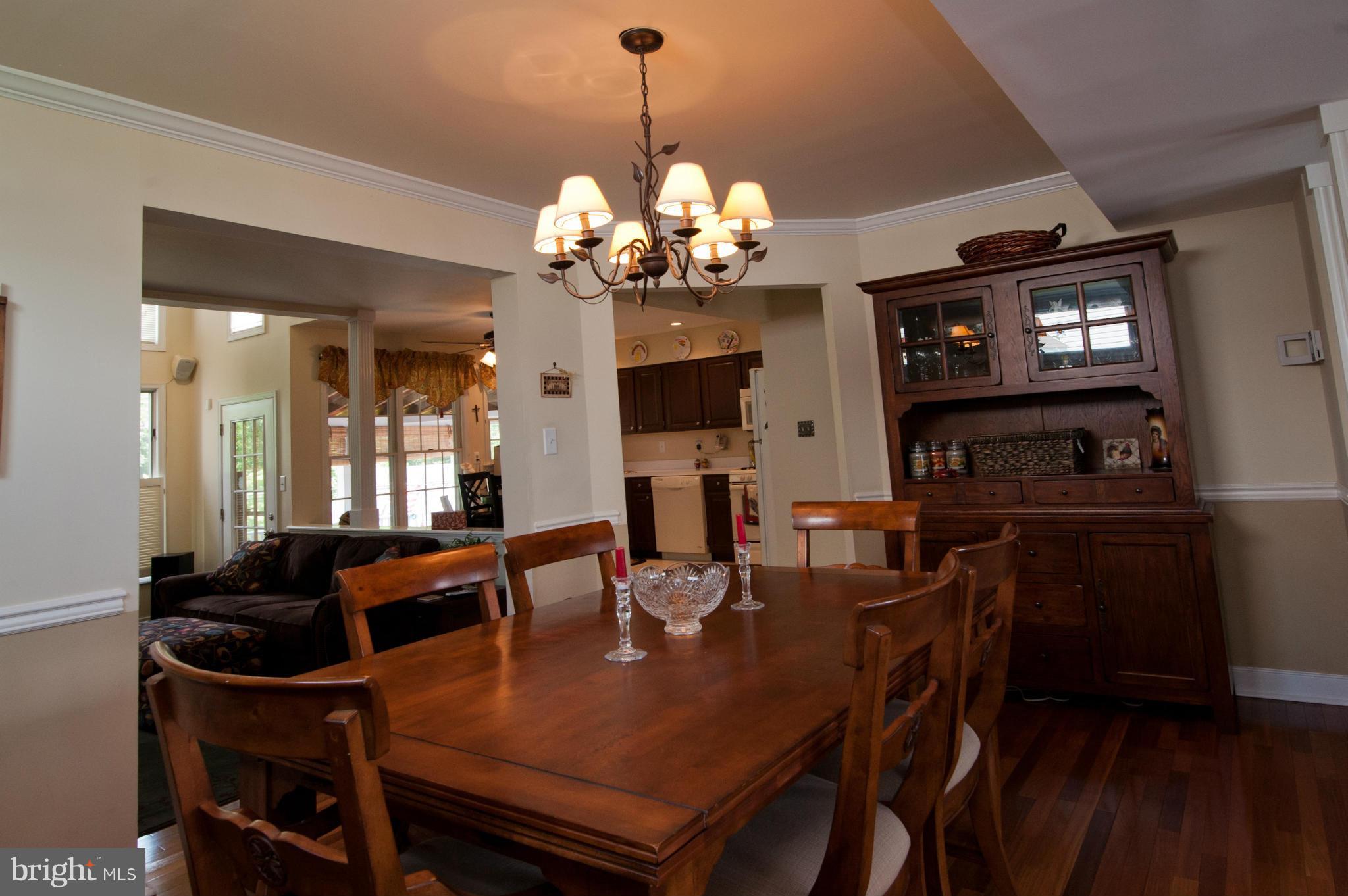 9103 Gardenia Road Baltimore, MD 21236 - Photo 11 of 27 Dining Room