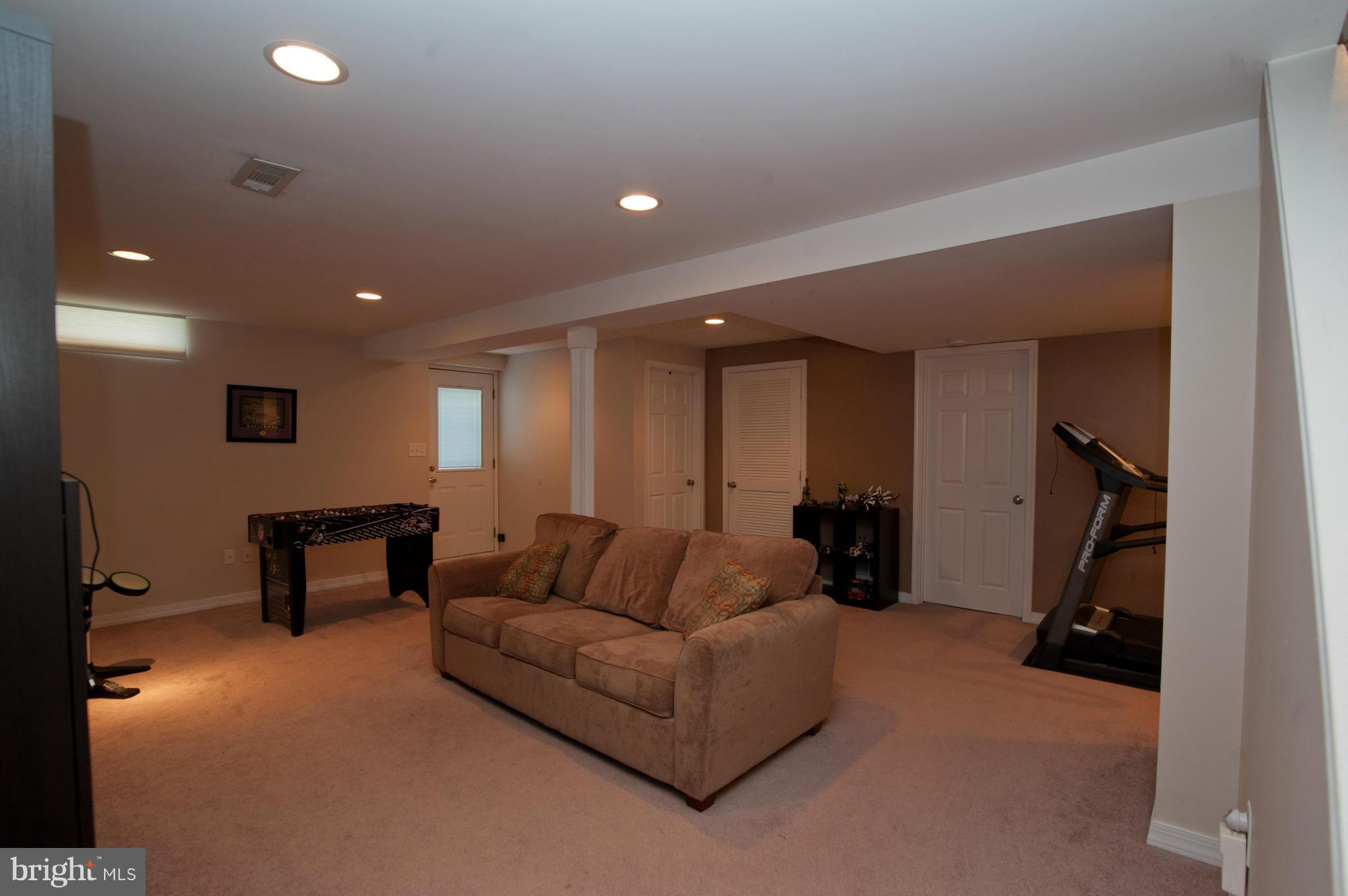9103 Gardenia Road Baltimore, MD 21236 - Photo 26 of 27 Rec Room
