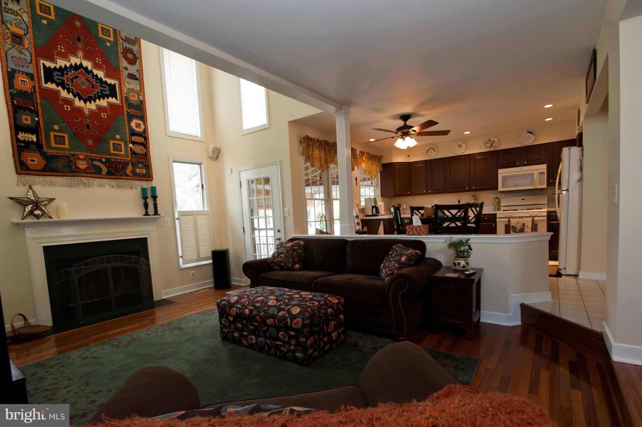 9103 Gardenia Road Baltimore, MD 21236 - Photo 6 of 27 Family Room