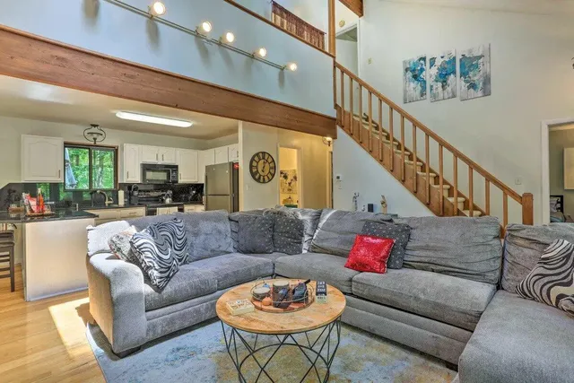 $375,000 | 348 Fernwood Drive, East Stroudsburg, PA 18301