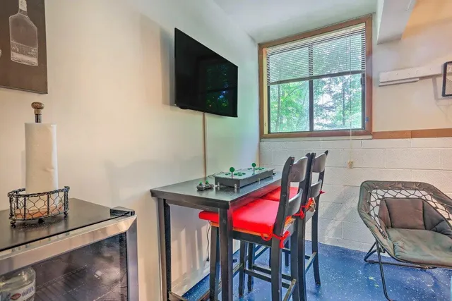 $375,000 | 348 Fernwood Drive, East Stroudsburg, PA 18301