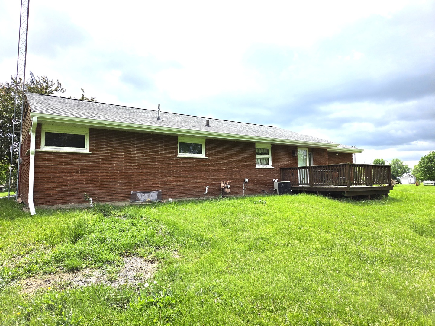 2335 North 30th Road Marseilles, IL 61341 - Photo 3 of 25