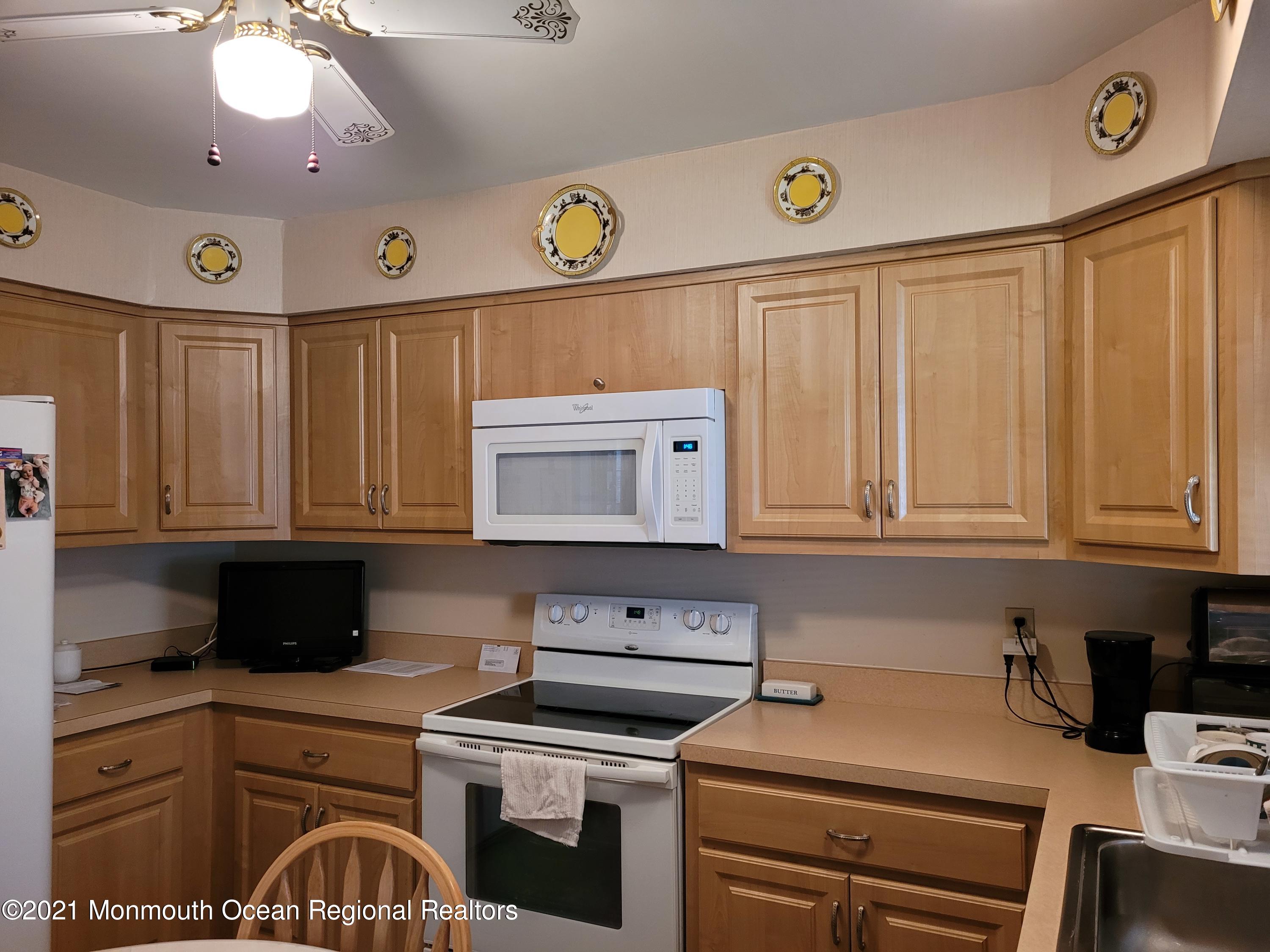 2 Quaker Lane, Unit B Whiting, NJ 08759 - Photo 16 of 27 20210601_134845