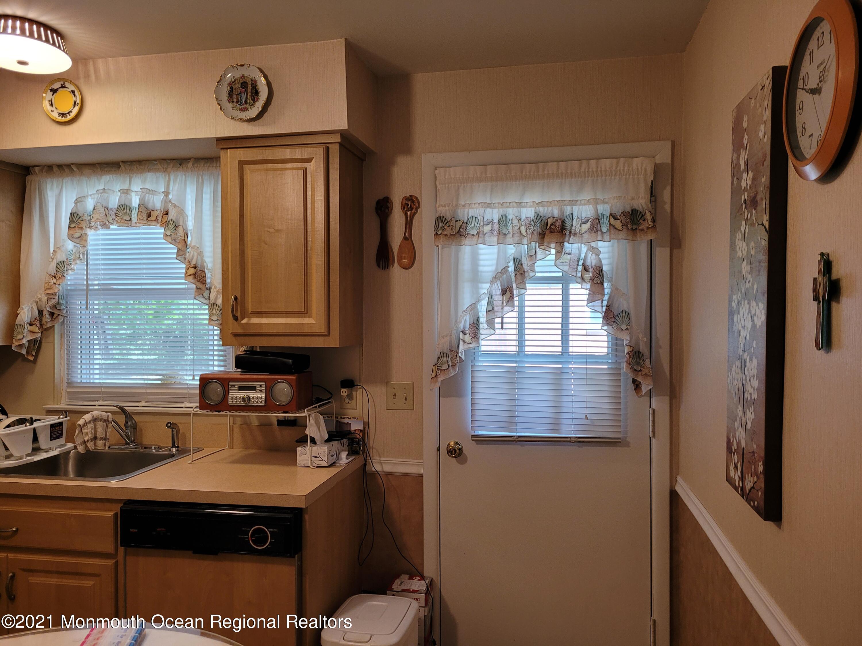 2 Quaker Lane, Unit B Whiting, NJ 08759 - Photo 18 of 27 20210601_134853
