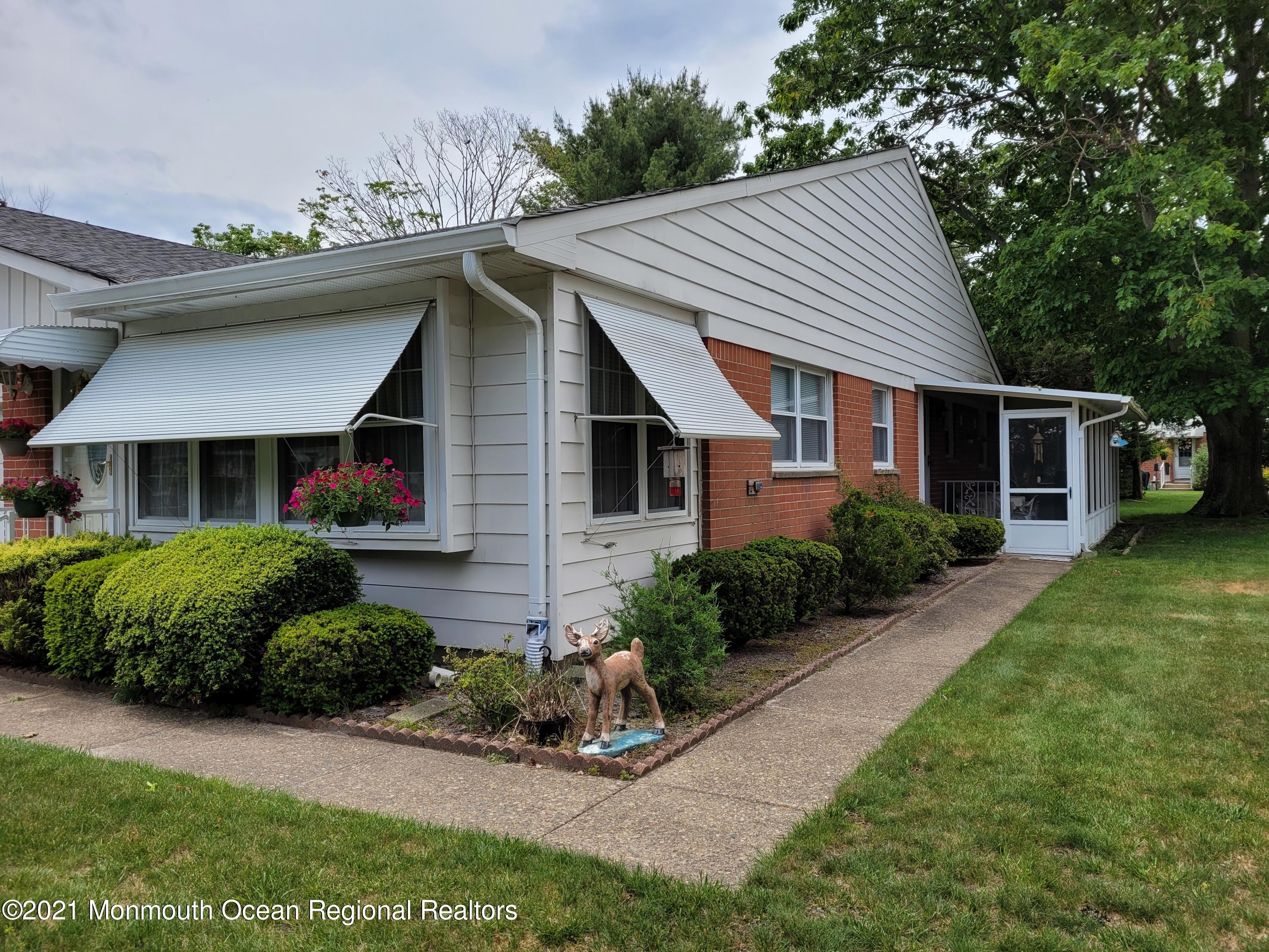 2 Quaker Lane, Unit B Whiting, NJ 08759 - Photo 4 of 27 20210601_135604