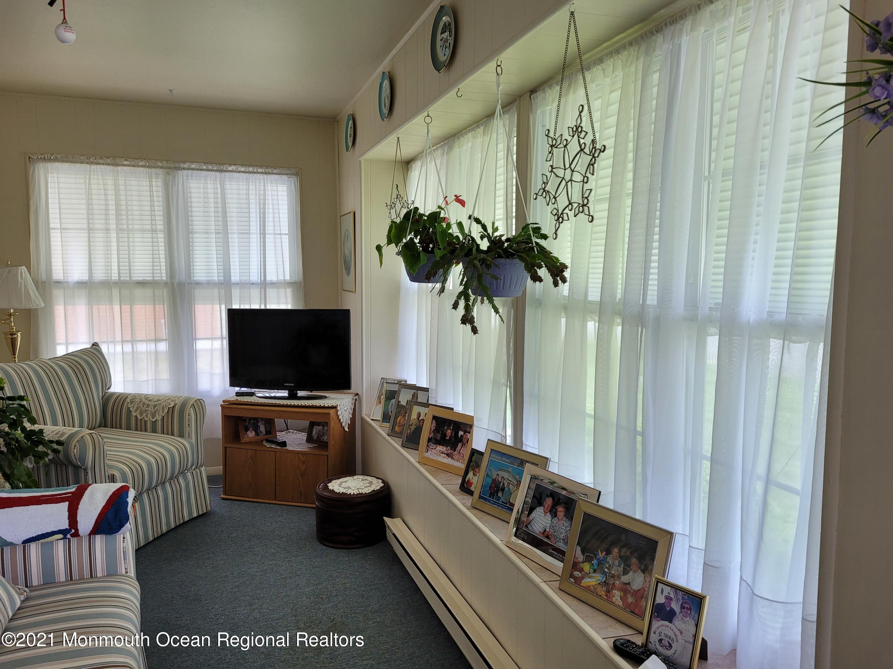 2 Quaker Lane, Unit B Whiting, NJ 08759 - Photo 7 of 27 20210601_135133