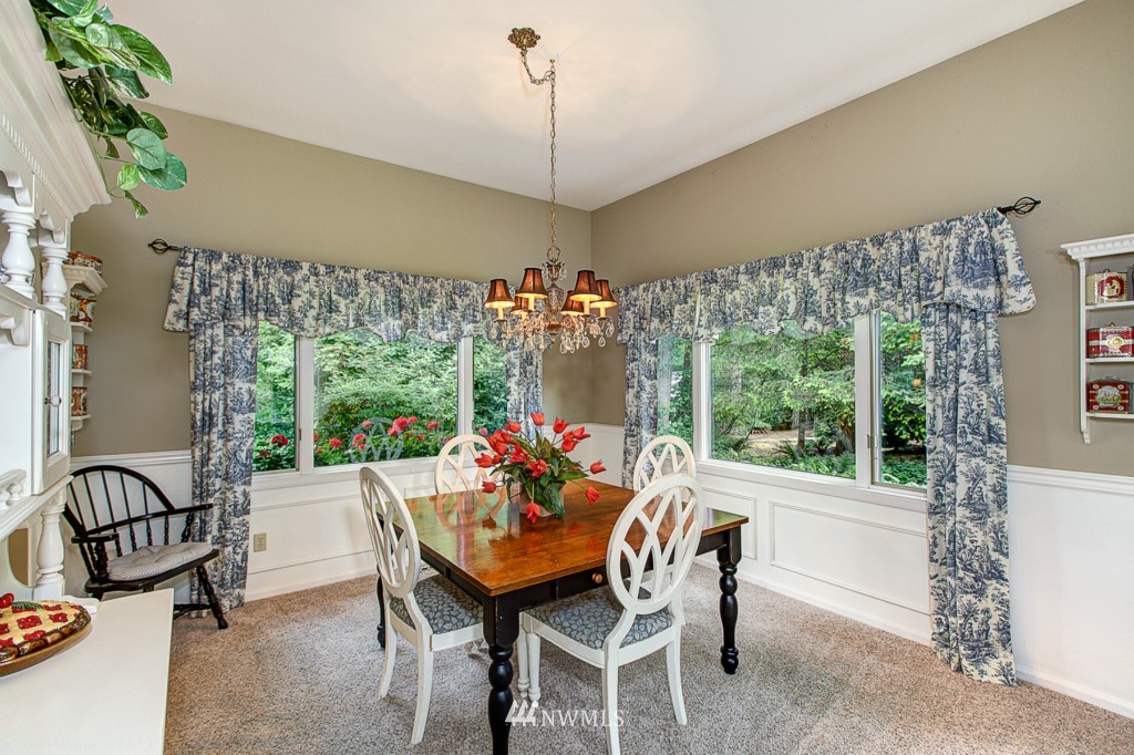 23530 53rd Avenue Southeast Bothell, WA 98021 - Photo 7 of 25