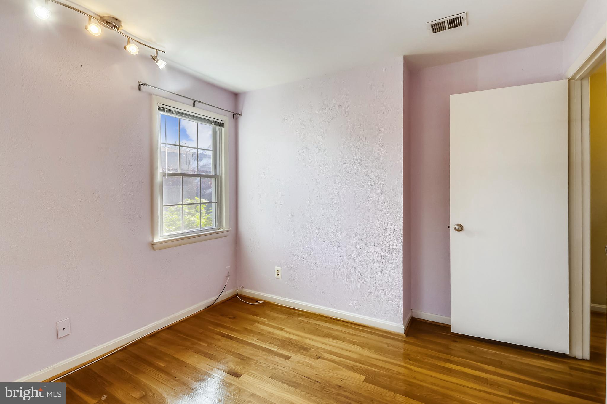11909 Seven Locks Road Potomac, MD 20854 - Photo 24 of 43 Bedroom #3