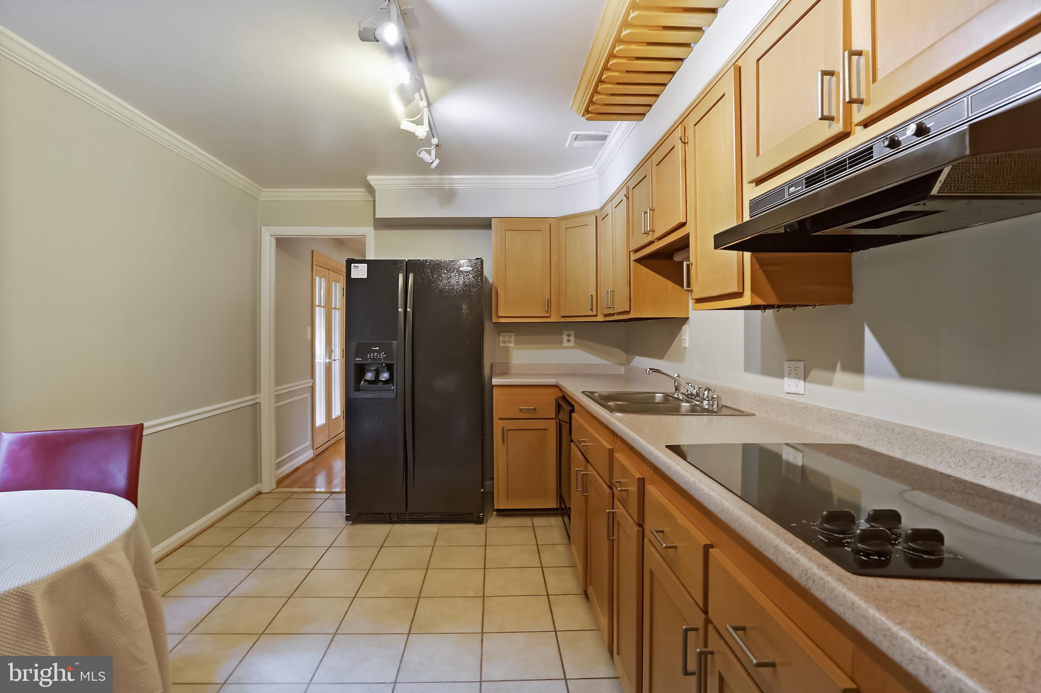 11909 Seven Locks Road Potomac, MD 20854 - Photo 9 of 43 Gallery Image 9
