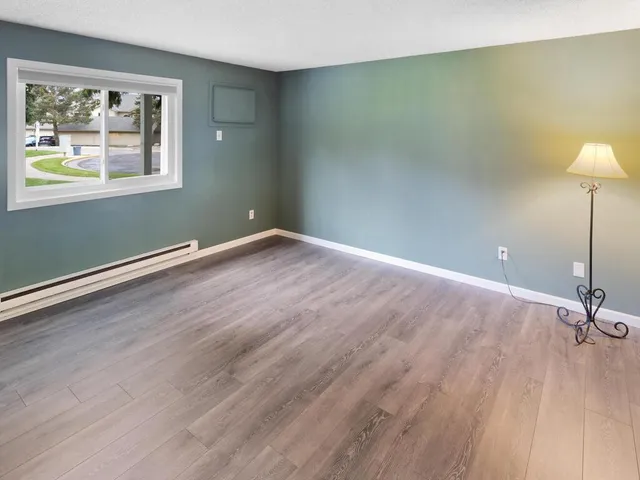 $150,000 | 1580 Wheelock Lane, Unit 104, St. Paul, MN 55117