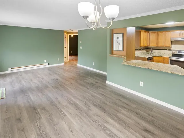 $150,000 | 1580 Wheelock Lane, Unit 104, St. Paul, MN 55117