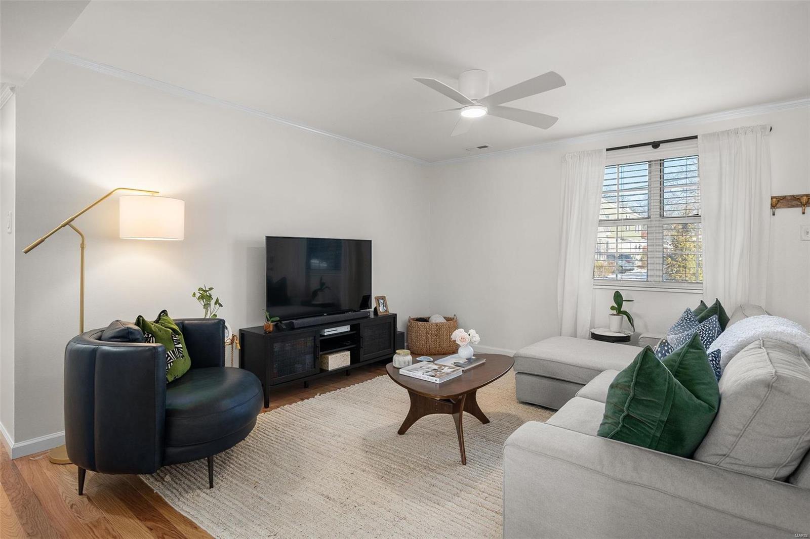 9174 Eager Road St. Louis, MO 63144 - Photo 4 of 32 Gallery Image 4
