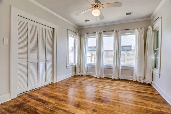 $3,000 | 4011 West 7th Street, Fort Worth, TX 76107