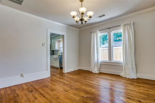 $3,000 | 4011 West 7th Street, Fort Worth, TX 76107