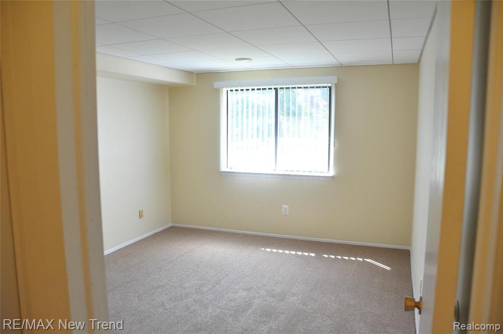30028 West Twelve Mile Road, Unit 32 Farmington, MI 48334 - Photo 15 of 16