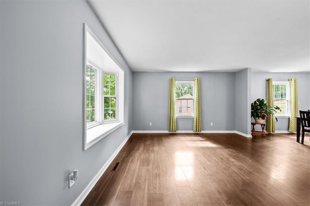 836 Greystone Road Asheboro, NC 27203 - Photo 3 of 41 Gallery Image 3