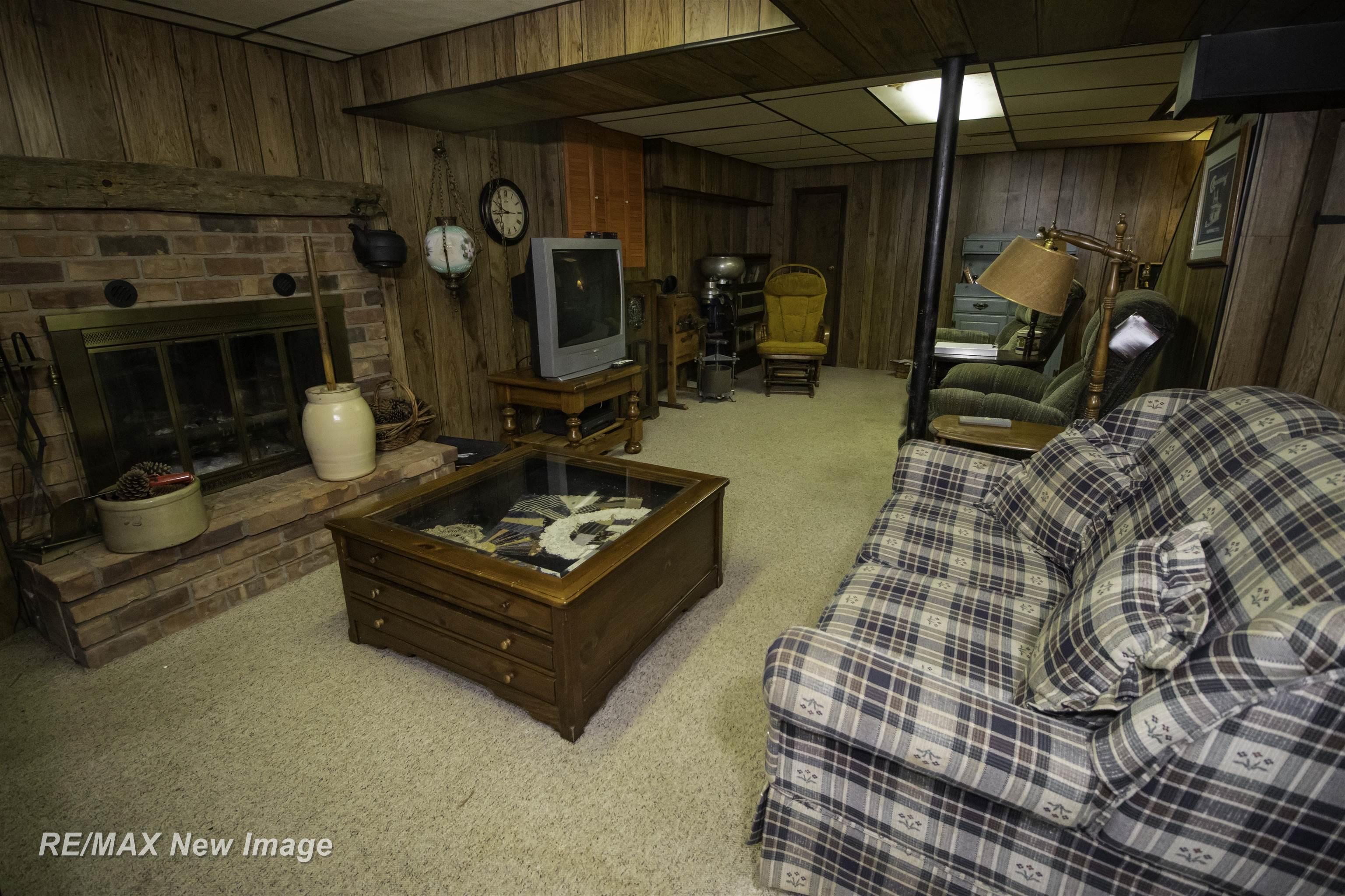 17240 South Sharon Road Chesaning, MI 48616 - Photo 27 of 38 50169069-80964f17-5080-4192-814b-ccbe9c6d342c.JPG