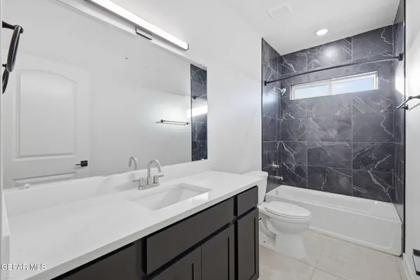 $575,000 | 13208 Nacho Alvarado Drive, Clint, TX 79836