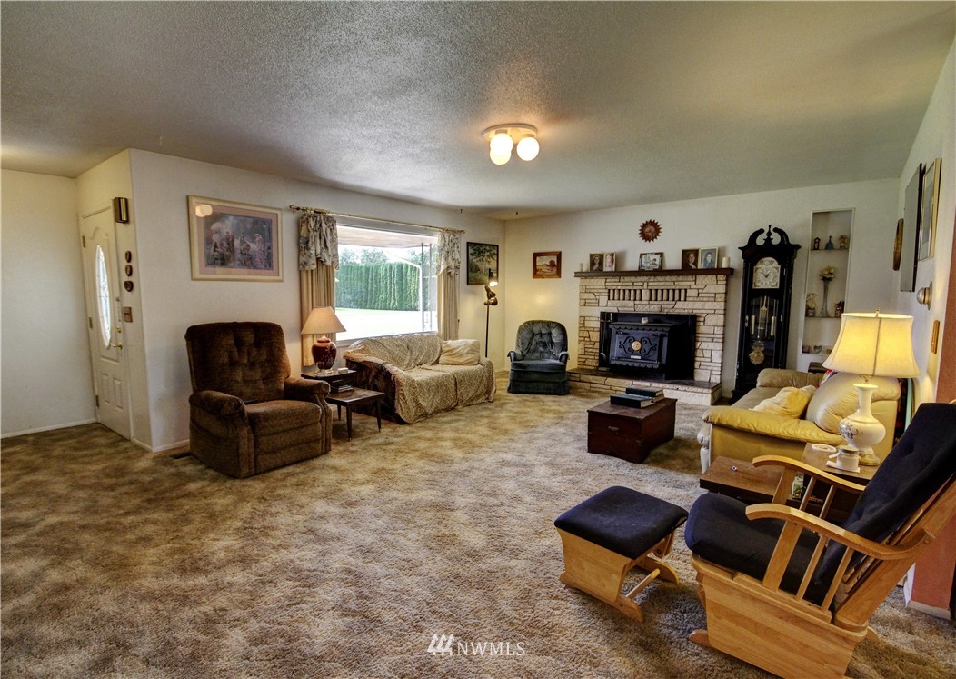 300 First Street Sumas, WA 98295 - Photo 5 of 25 Gallery Image 5