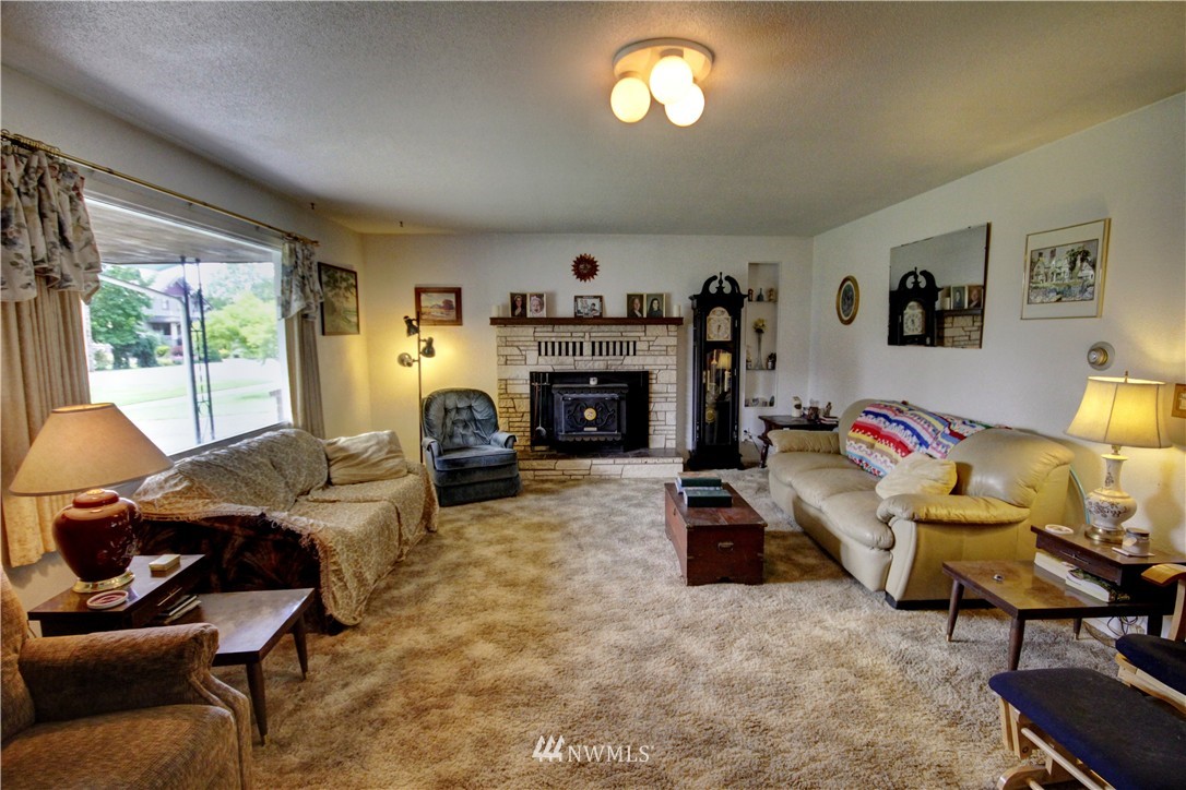 300 First Street Sumas, WA 98295 - Photo 6 of 25 Gallery Image 6