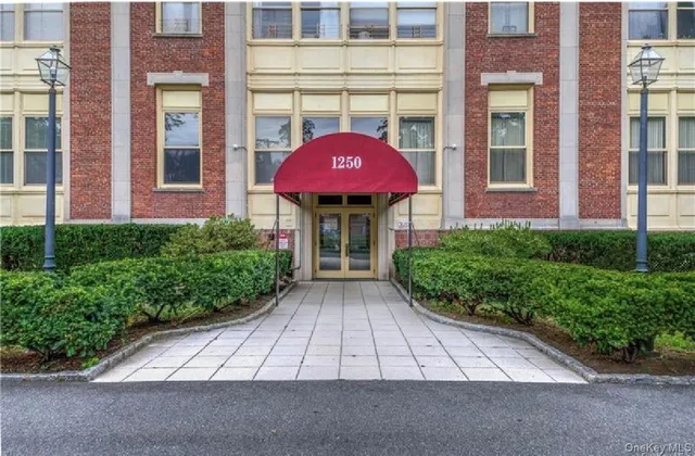 $315,000 | 1250 North Avenue, New Rochelle, NY 10804
