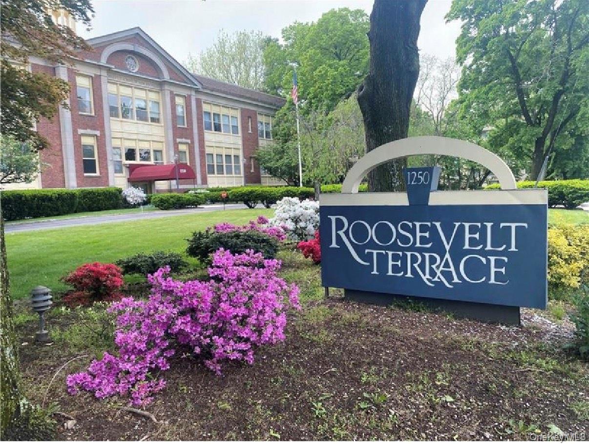 1250 North Avenue New Rochelle, NY 10804 - Photo 2 of 10 View of community sign