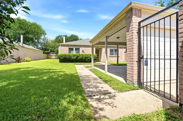 $2,100 | 7502 Addicks Clodine Road, Houston, TX 77083