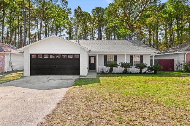 $399,900 | 140 Harding Road, Niceville, FL 32578