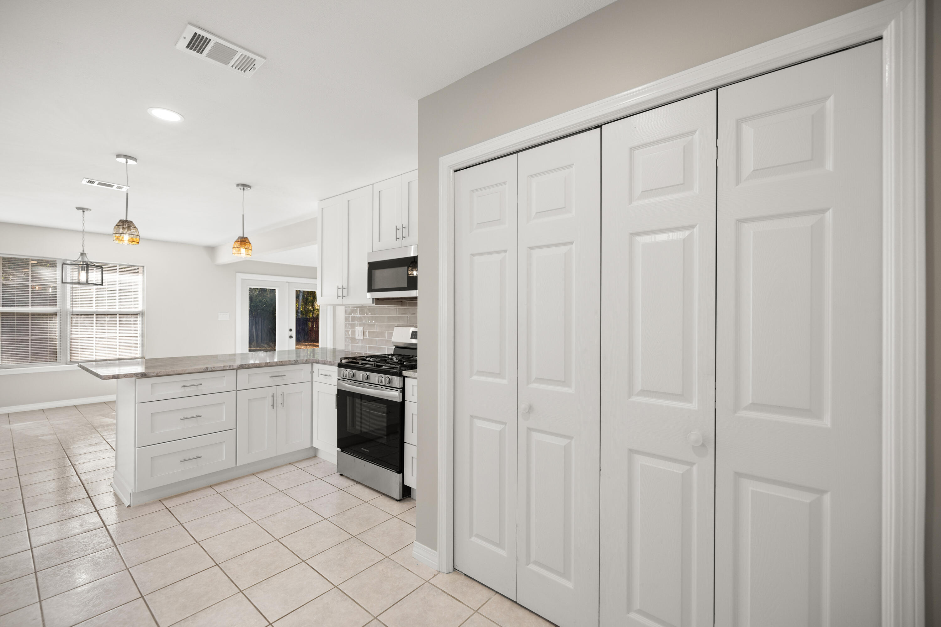 140 Harding Road Niceville, FL 32578 - Photo 22 of 56 140HardingRd-Niceville-FL-043