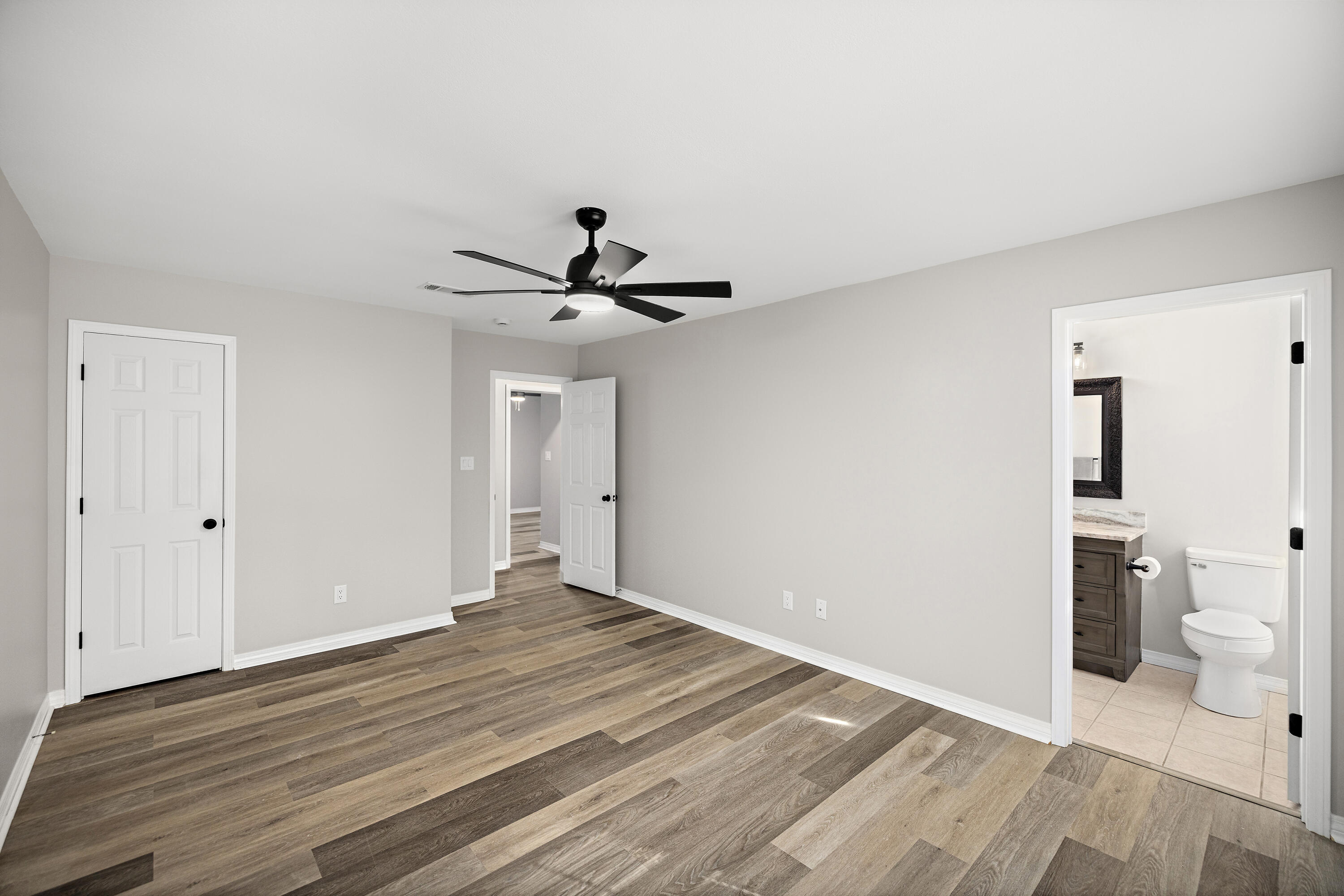 140 Harding Road Niceville, FL 32578 - Photo 32 of 56 140HardingRd-Niceville-FL-047